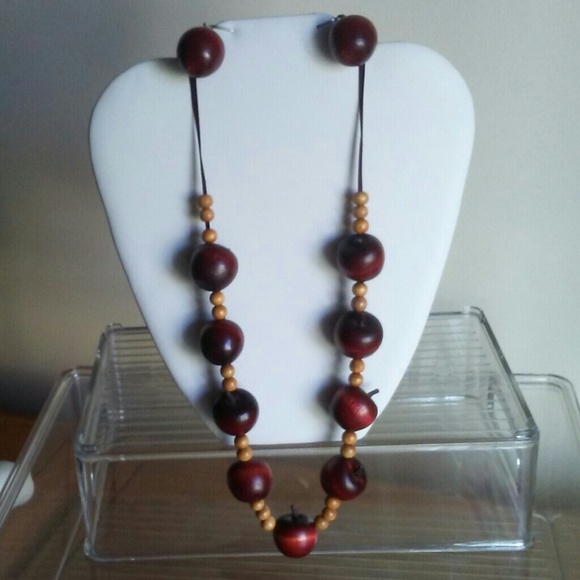 . Jewelry - wooden apples set